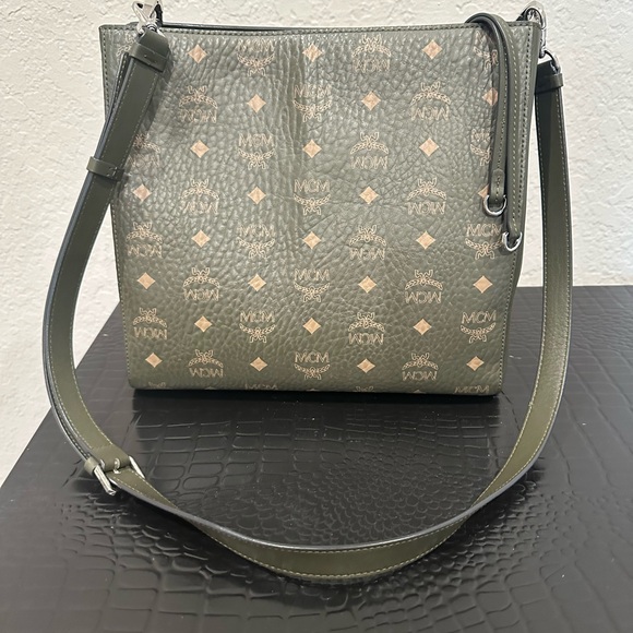 Mcm bag - Picture 1 of 5